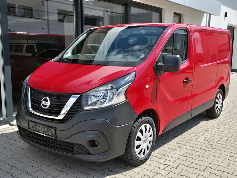 Nissan NV300