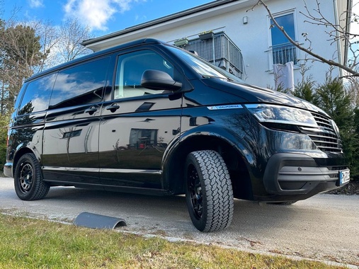 Volkswagen T6 2023