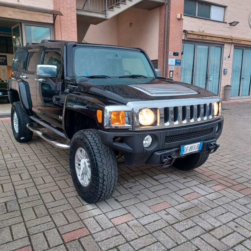 Hummer H3