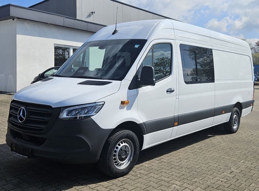 Mercedes-Benz Sprinter 2025