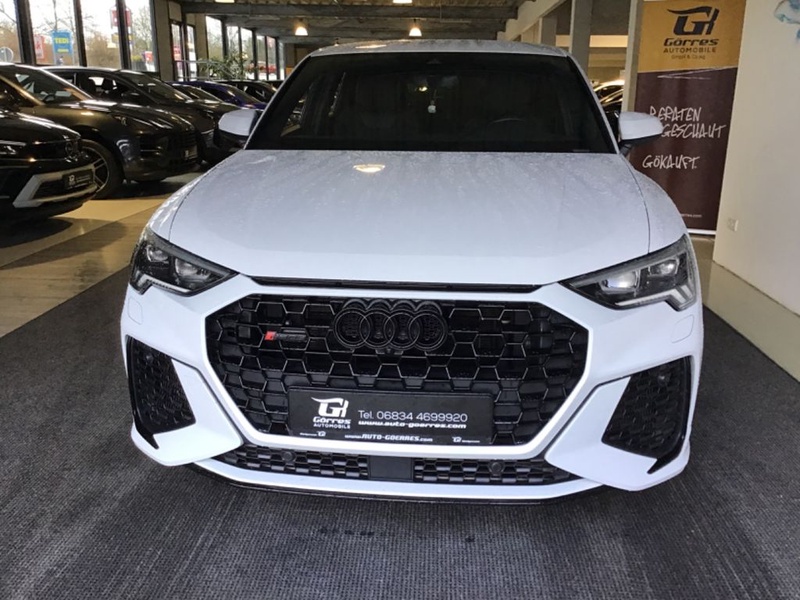 Audi RSQ3