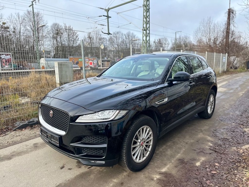Jaguar F-Pace