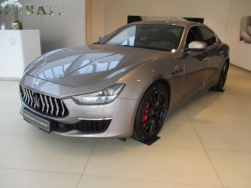 Maserati Ghibli 2021
