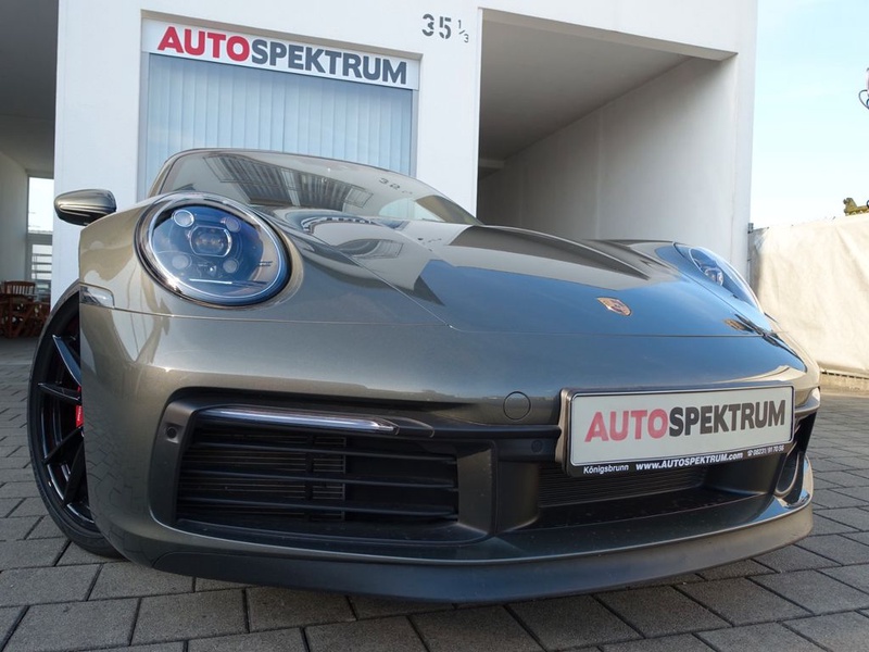 Porsche 992
