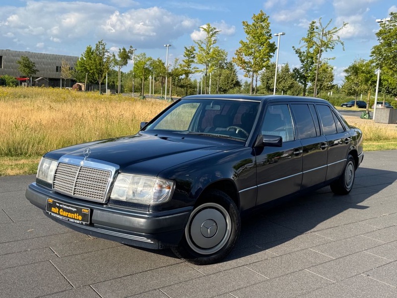 Mercedes-Benz 260
