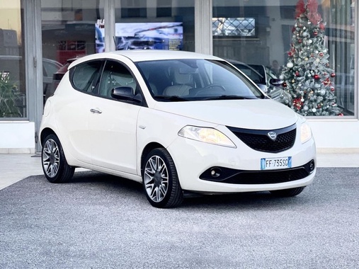 Lancia Ypsilon 2016