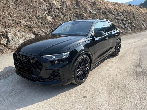 Audi RSQ8 2025