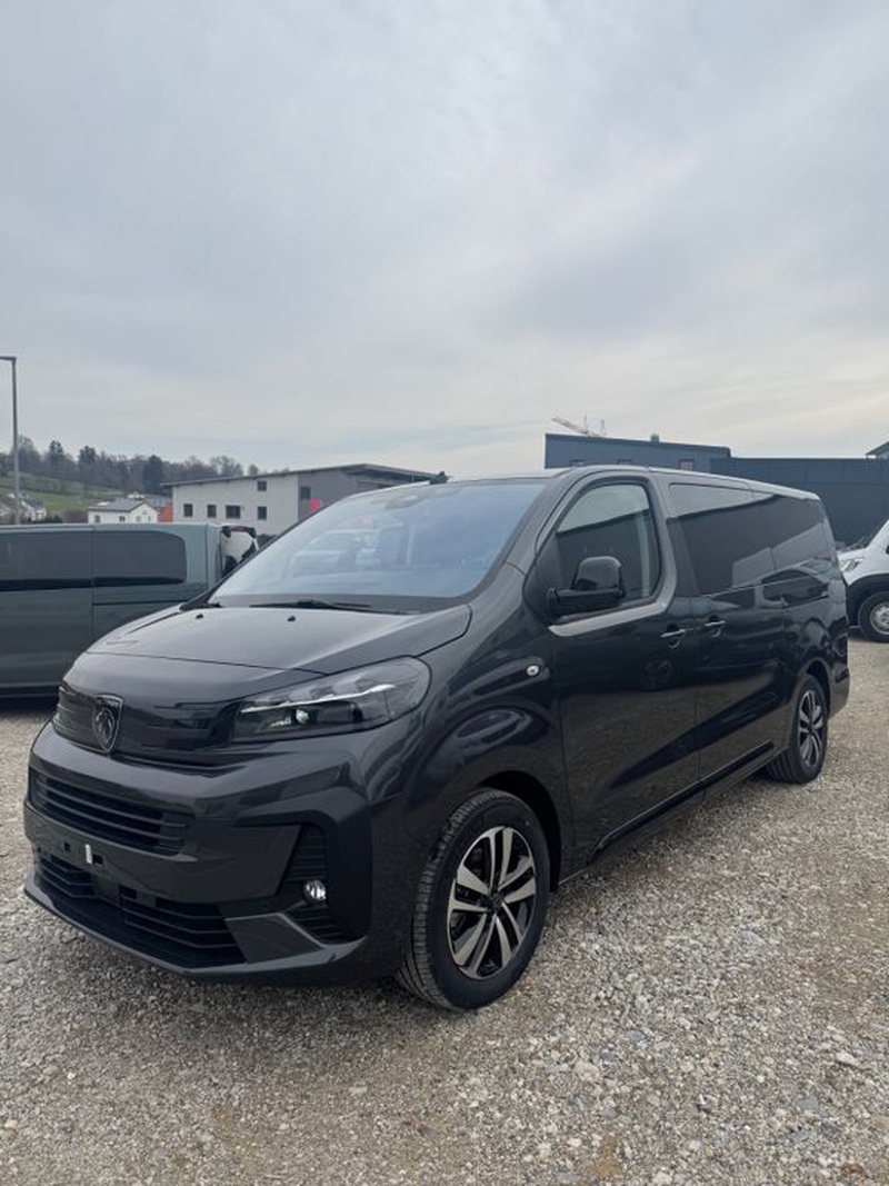 Peugeot Traveller