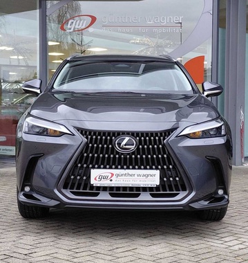Lexus NX 2025