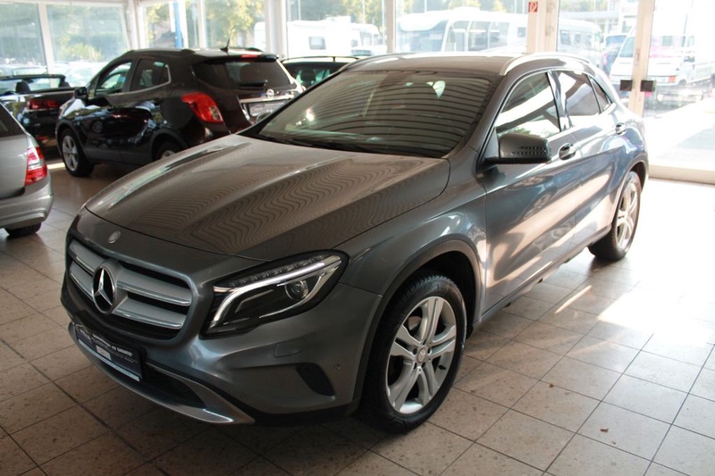 Mercedes-Benz GLA-Class