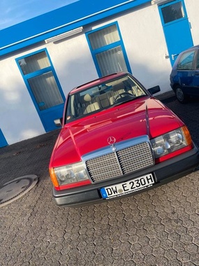 Mercedes-Benz 230 1987