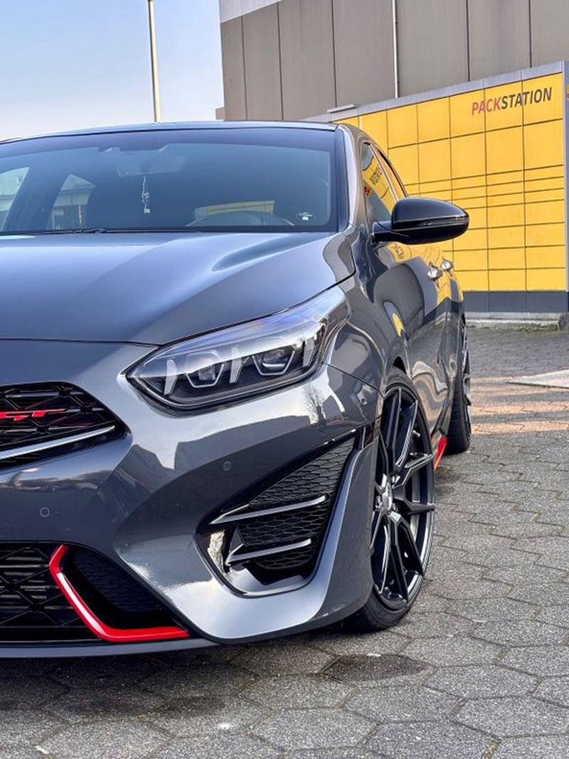 Kia pro cee'd / ProCeed