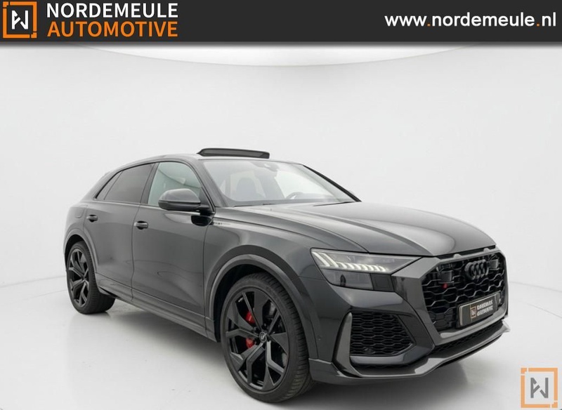 Audi RSQ8