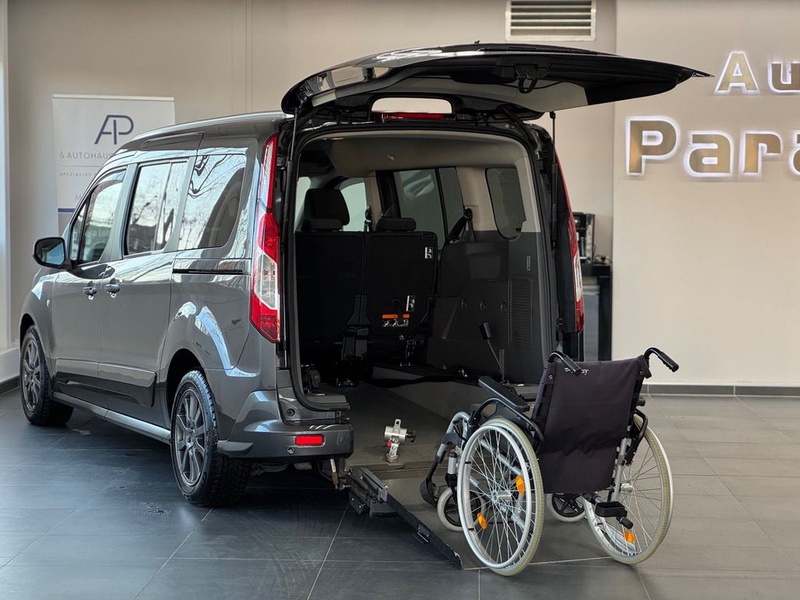Ford Grand Tourneo