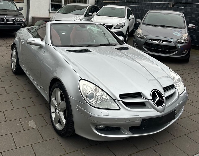 Mercedes-Benz SLK-Class