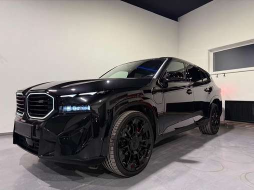 BMW XM 2025