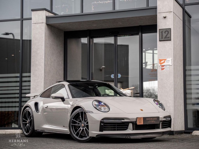 Porsche 992