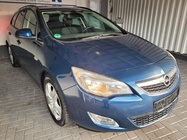 Opel Astra 2011