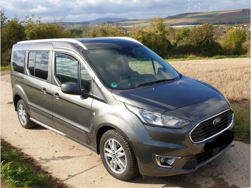 Ford Grand Tourneo