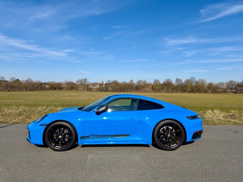 Porsche 992