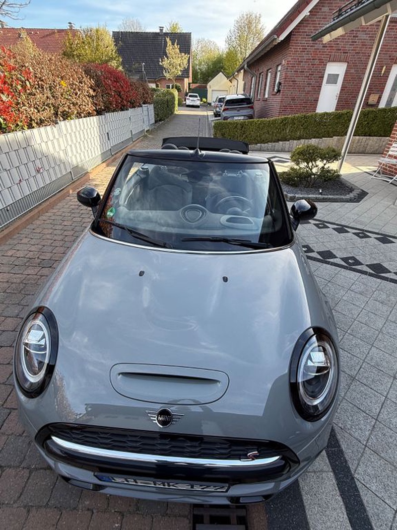 MINI Cabrio