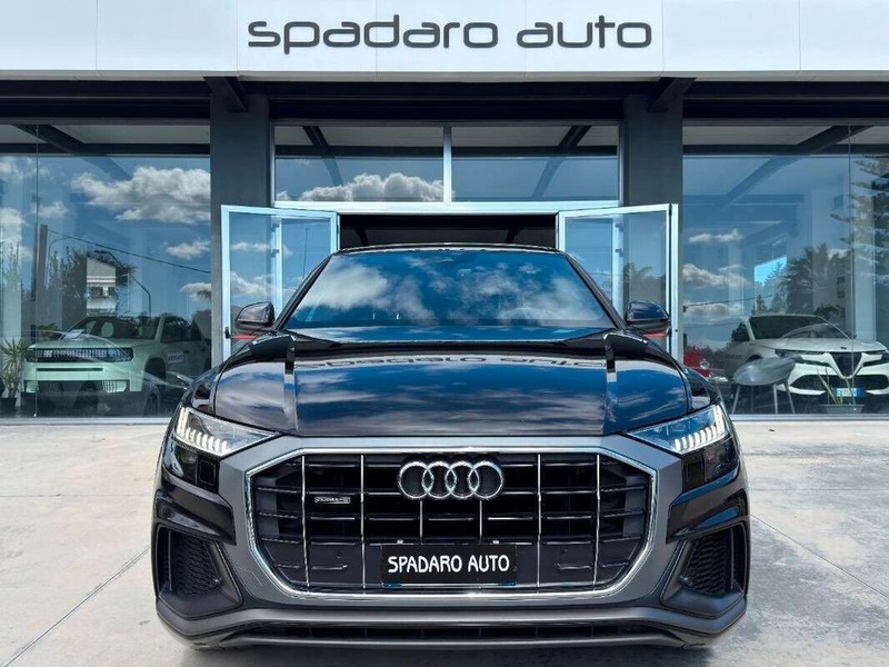 Audi Q8