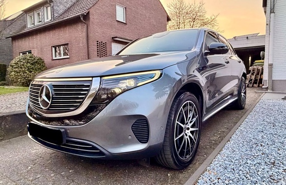 Mercedes-Benz EQC 2021