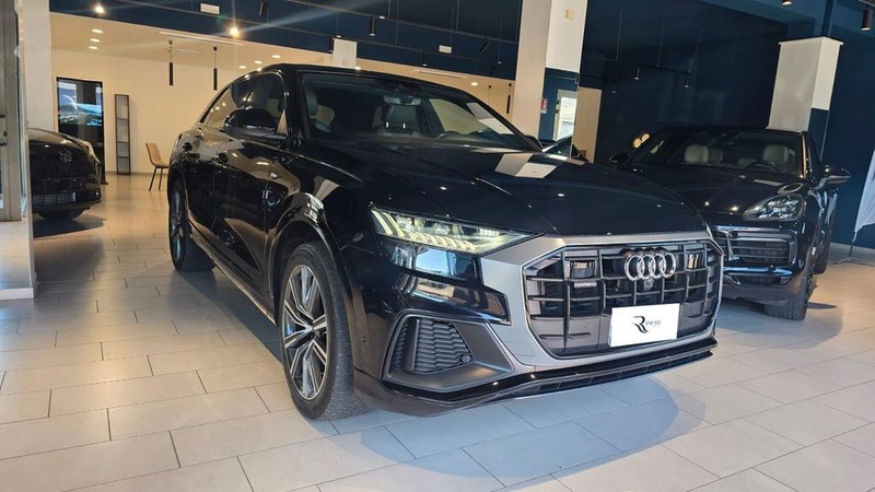 Audi Q8