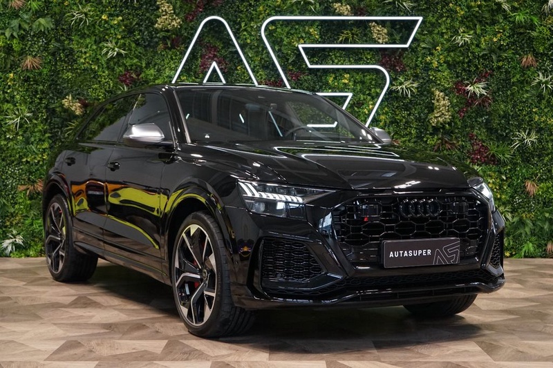 Audi RSQ8