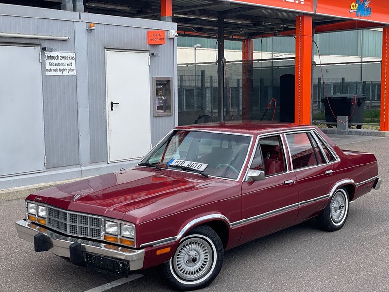 Ford Fairlane