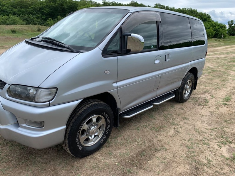 Mitsubishi Space Gear