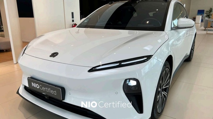 NIO ET5 2023