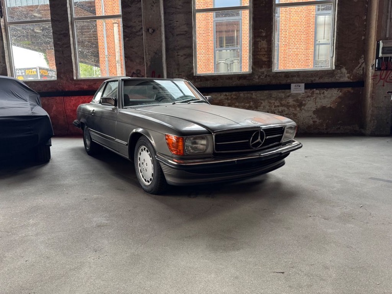 Mercedes-Benz SL-Class