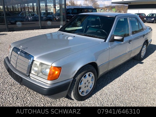 Mercedes-Benz 230 1992
