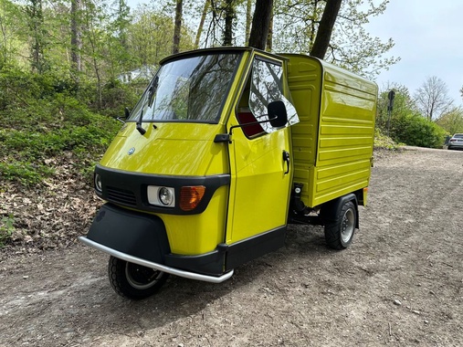 Piaggio APE 2023
