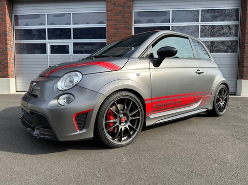 Abarth 695 2016