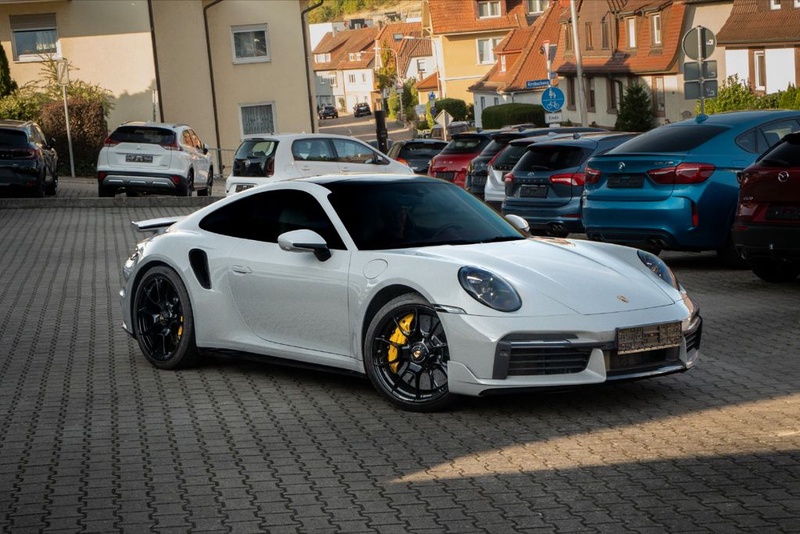 Porsche 992