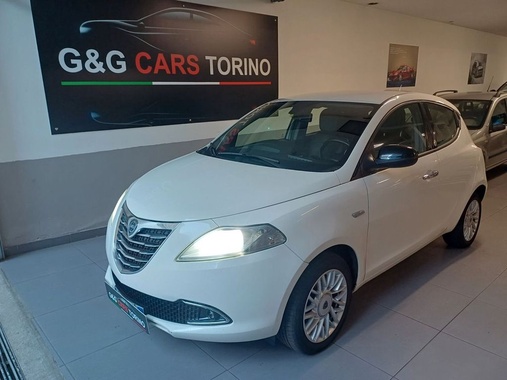 Lancia Ypsilon 2013