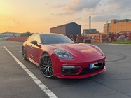Porsche Panamera 2021