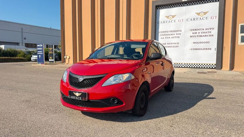 Lancia Ypsilon