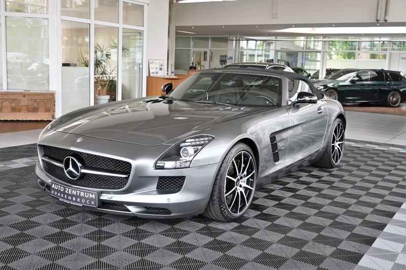 Mercedes-Benz SLS AMG