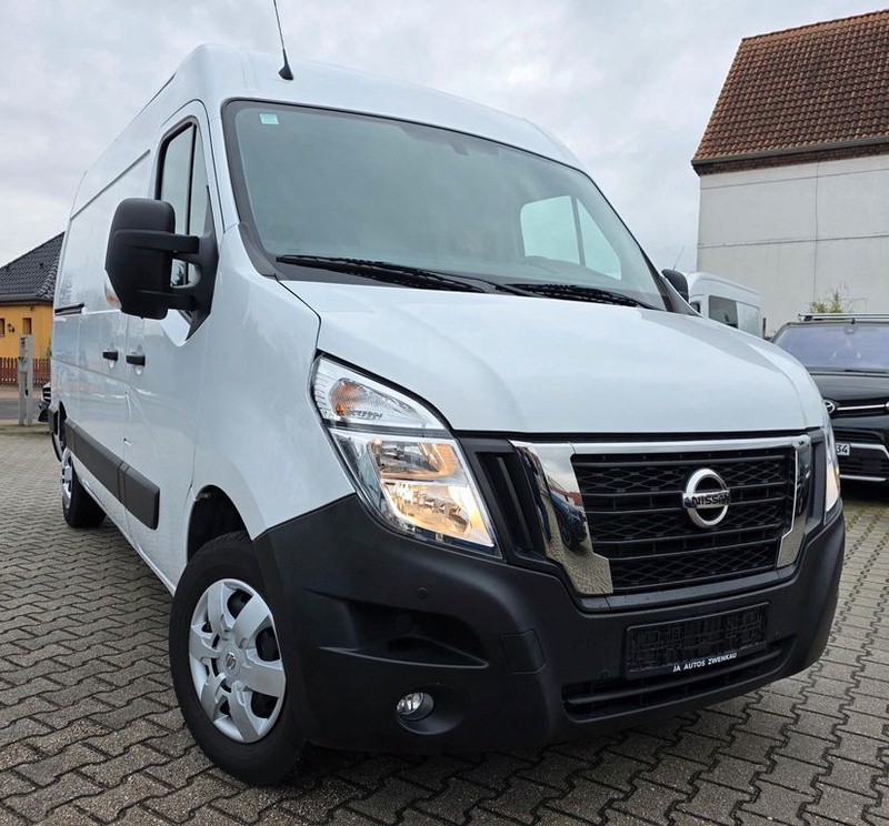Nissan Interstar