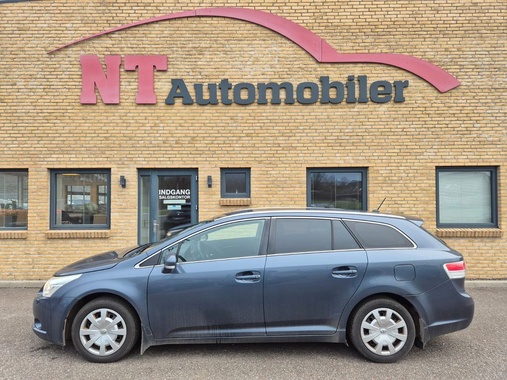Toyota Avensis 2010
