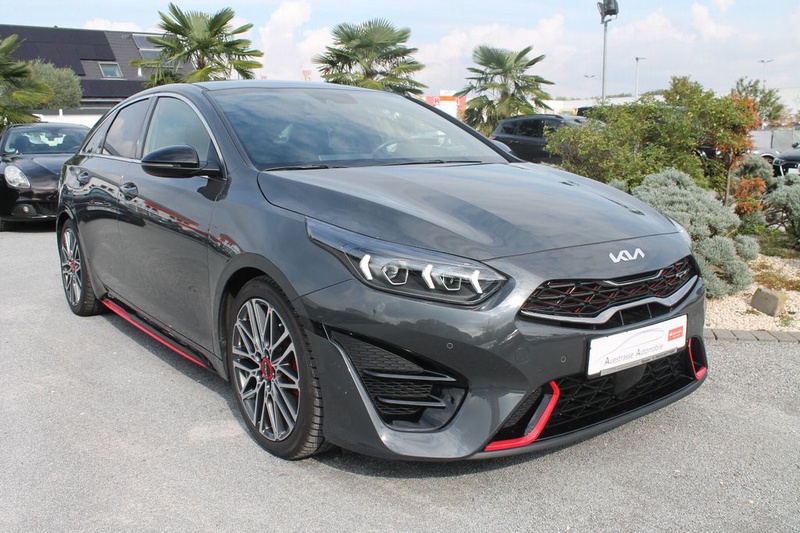 Kia pro cee'd / ProCeed