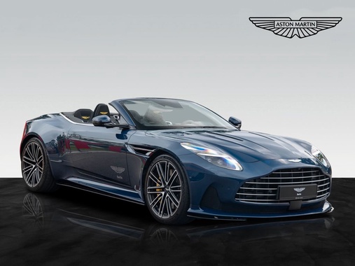Aston Martin DB12 2025