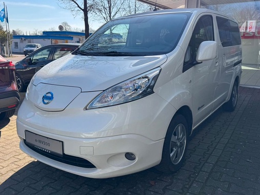 Nissan NV200 2021