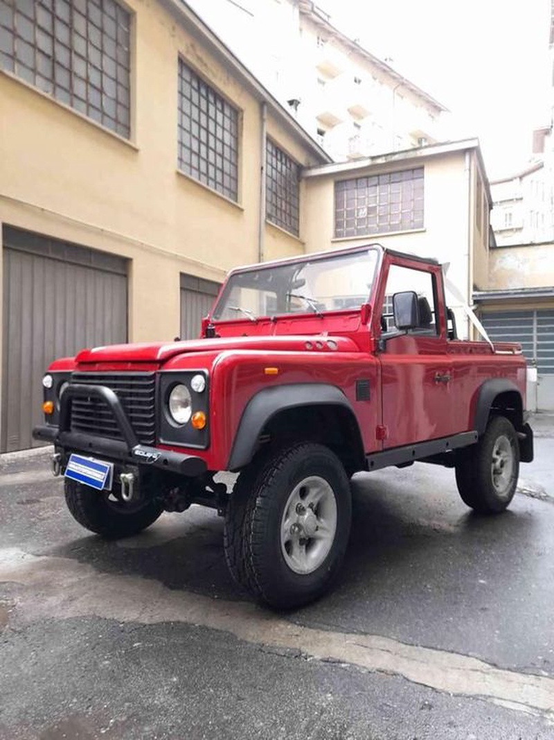 Land Rover Defender