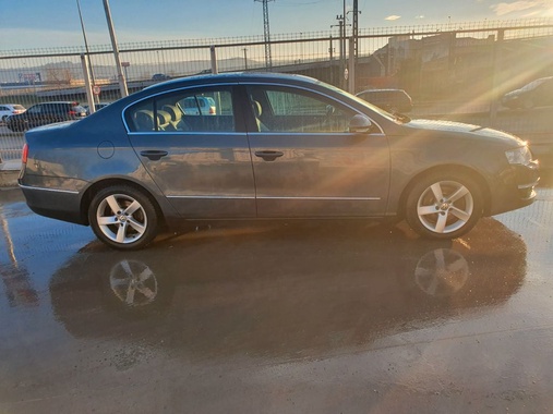 Volkswagen Passat 2010
