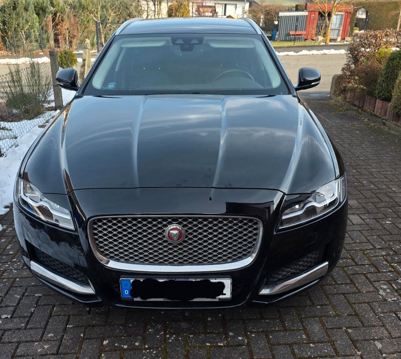 Jaguar XF