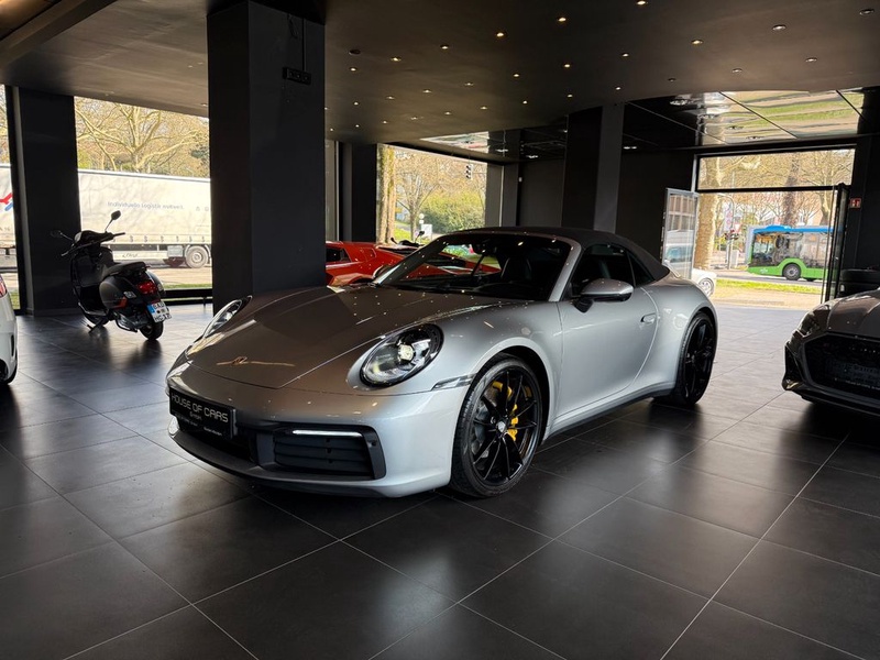 Porsche 992